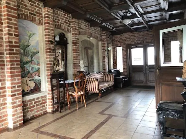 Na Wzgórzu Wandy 3*